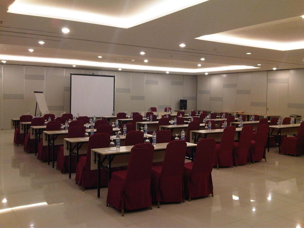 Amaris Mangga Dua Square