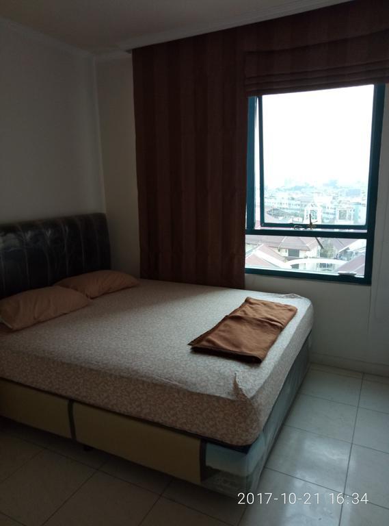 Apt Ibis Mangga Dua Apartment