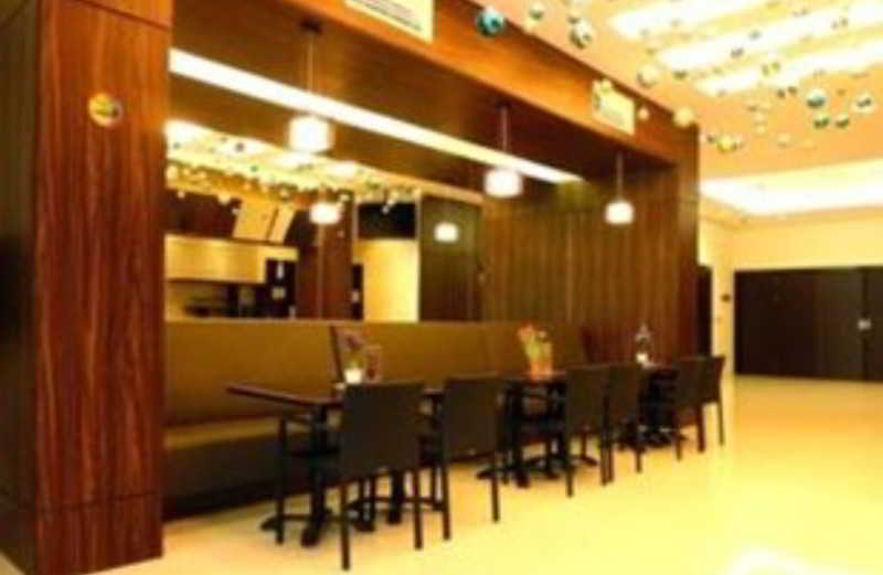 Khách sạn Nite & Day - Mangga Besar