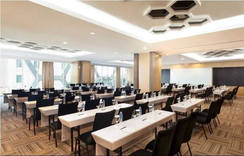 Best Western Premier The Hive 4*