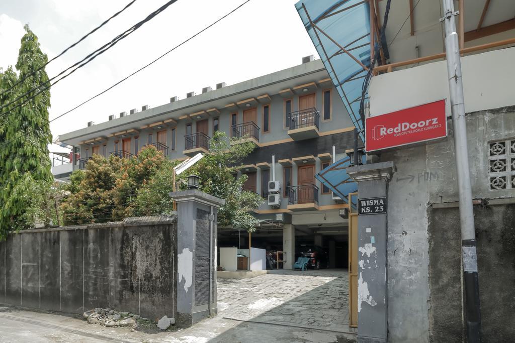 Reddoorz Near Ciputra World Kuningan 2