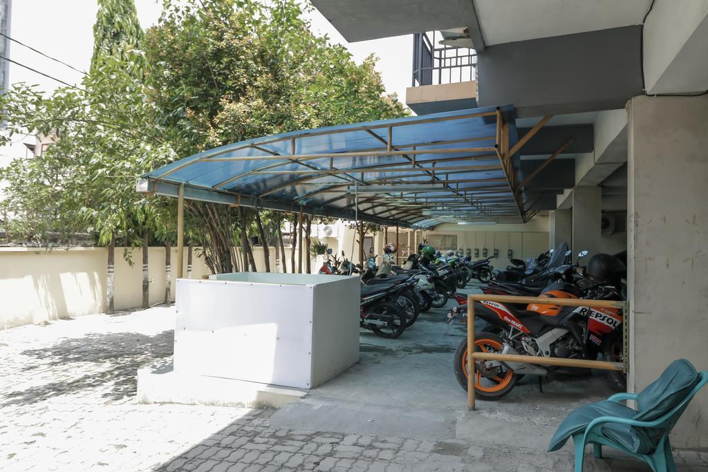 Reddoorz Near Ciputra World Kuningan 2 Jakarta