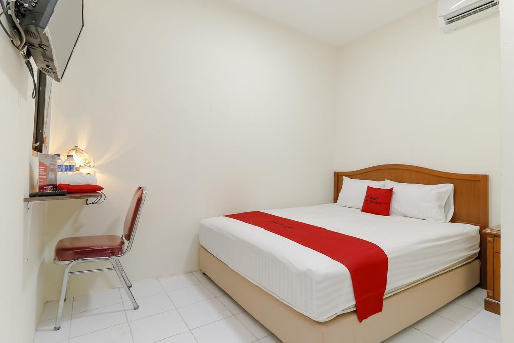 Reddoorz Near Ciputra World Kuningan 2 3* Jakarta