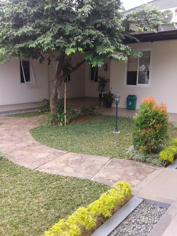 Rumah 17 *