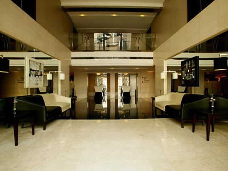 Khách sạn Grandkemang 4*