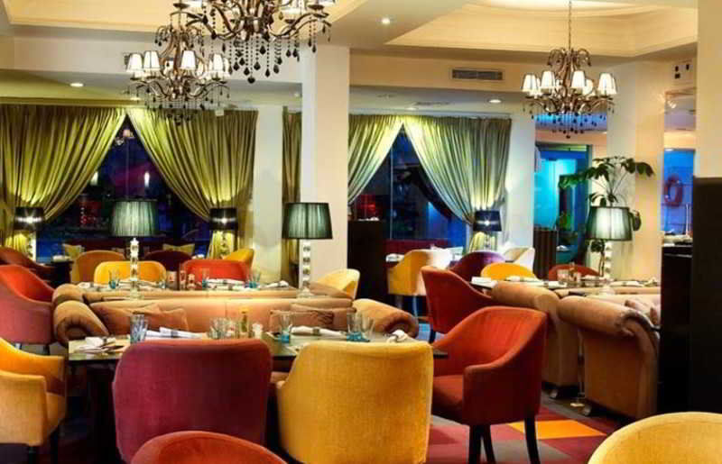 Grandkemang Khách sạn 4*