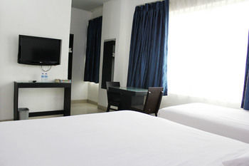 Win Hotel *