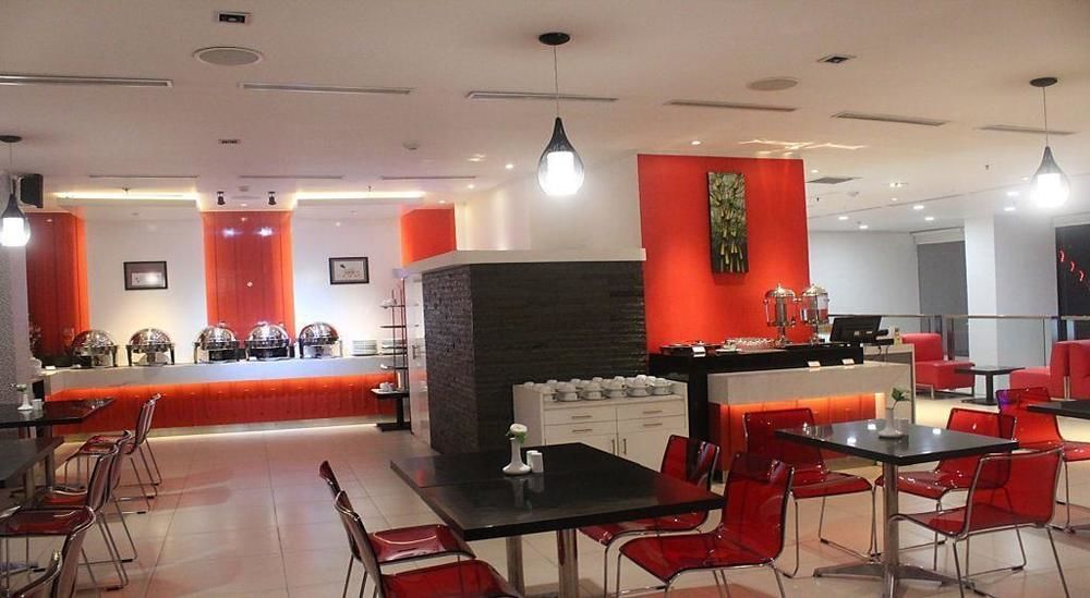 Redstar Khách sạn