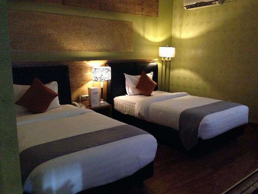 Sahati Hotel