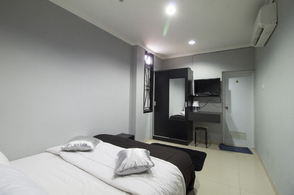 Guest house Reddoorz @ Radio Dalam 2 2*
