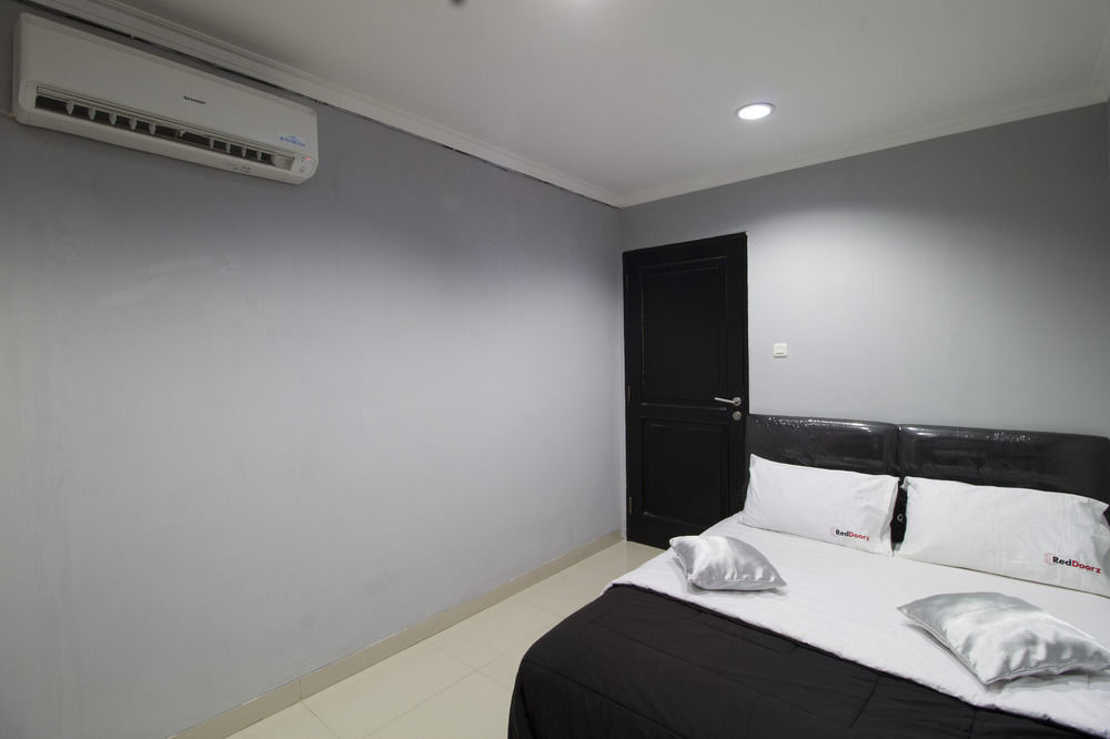 Reddoorz @ Radio Dalam 2 Guest house