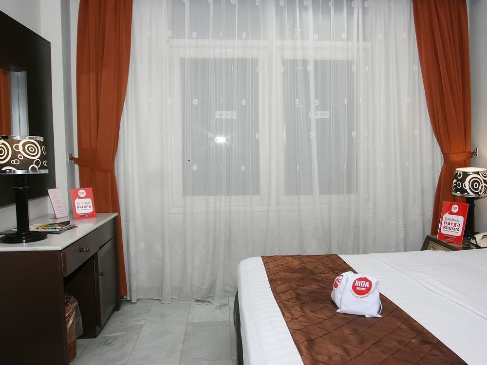 Hotel Nida Raden Cental National Monument