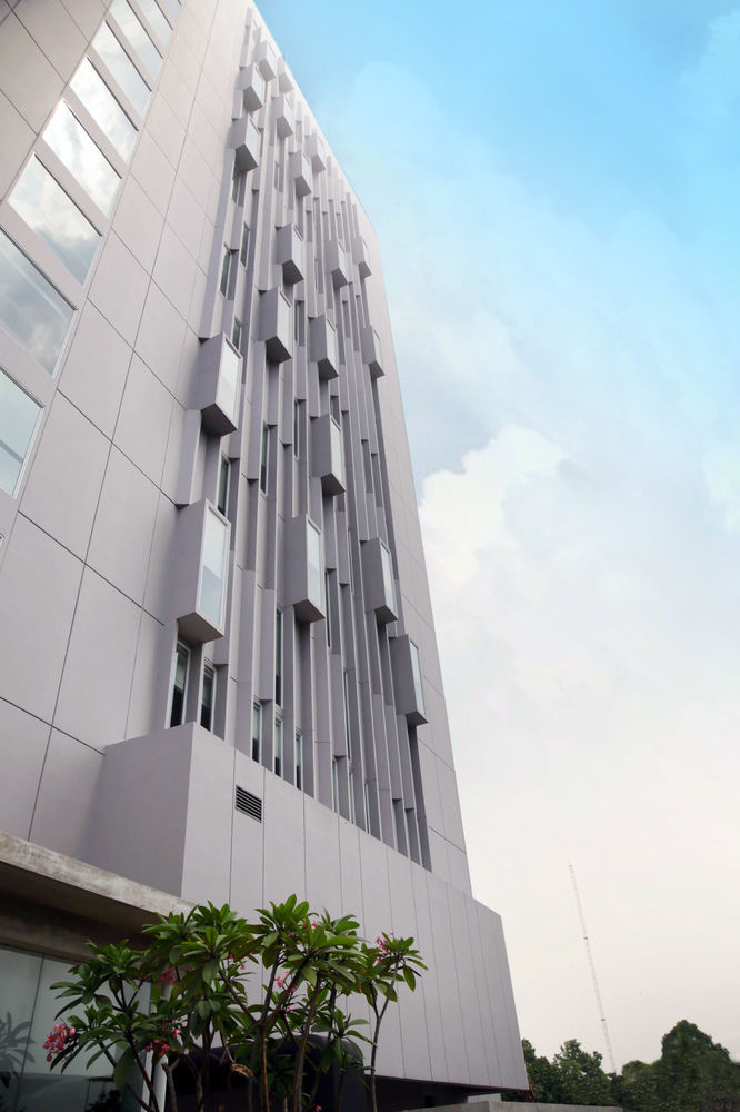 Ra Premiere Simatupang * Jakarta