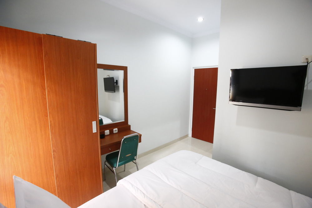 Ruangnyaman At Tebet Utara Hotel 2*