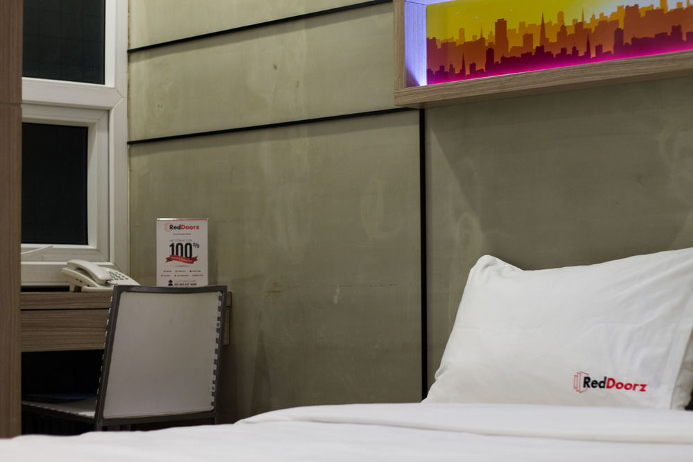 Reddoorz Plus @ Setiabudi Eight Guest house 2*