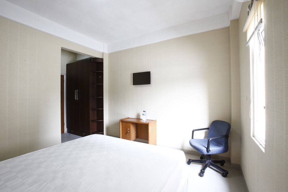Nhà khách Reddoorz Near Cilandak Town Square Jakarta