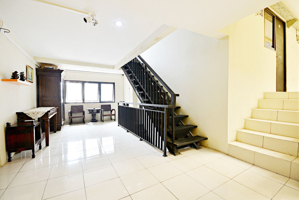 Zen Rooms Kuningan Syariah