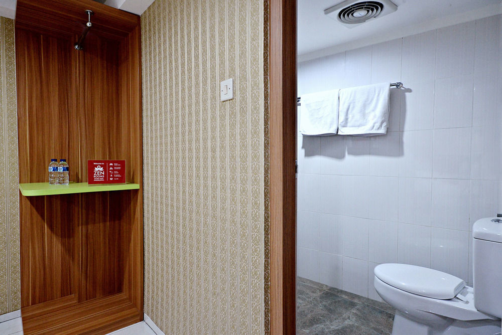 Reddoorz Near Pasar Tanah Abang Jakarta