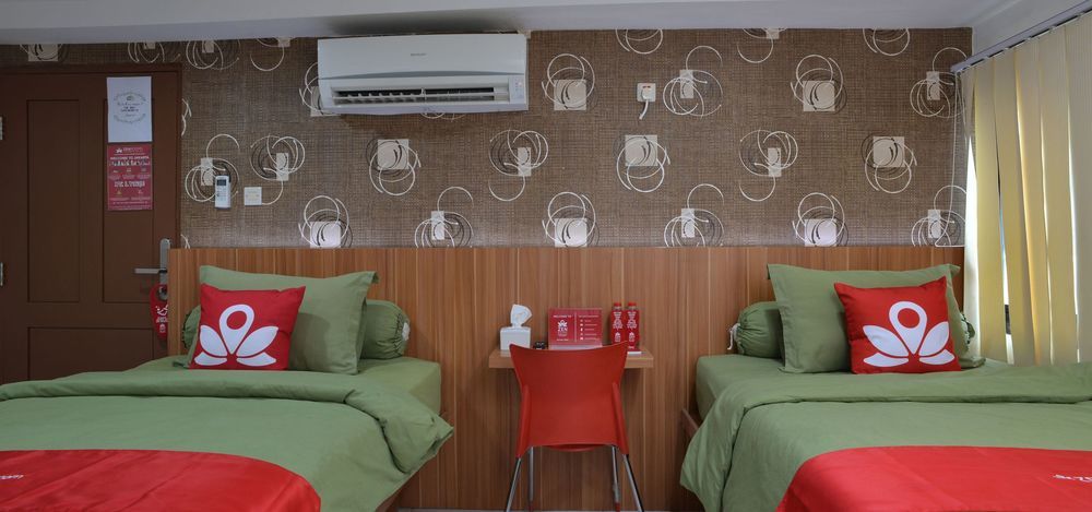 Guest house Reddoorz Near Pasar Tanah Abang 2*