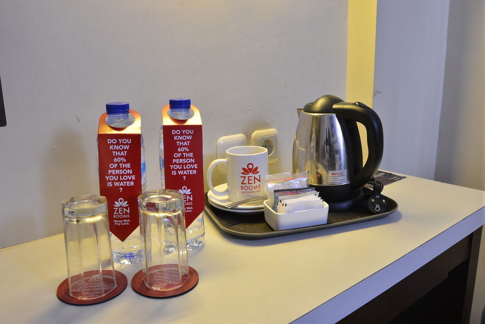 Hotel Zen Bandengan Selatan 3*