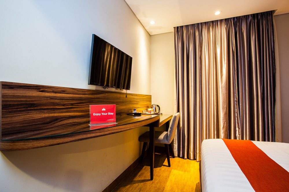 Reddoorz Near Blok M Guest house Jakarta