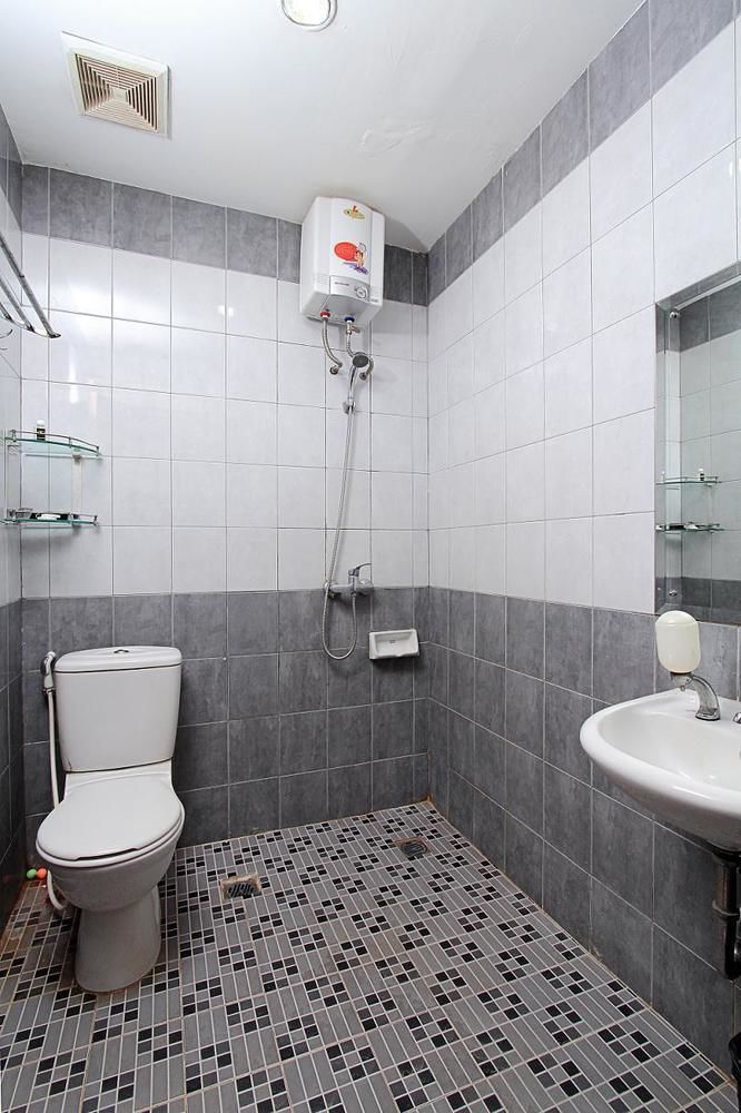 Golden Sky Condotel 3* Jakarta
