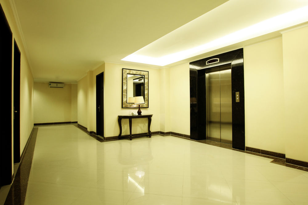 Nite & Day Roxy Hotel