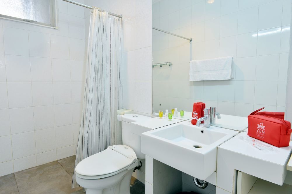 Zen Premium Kemang Timur Hotel 3*