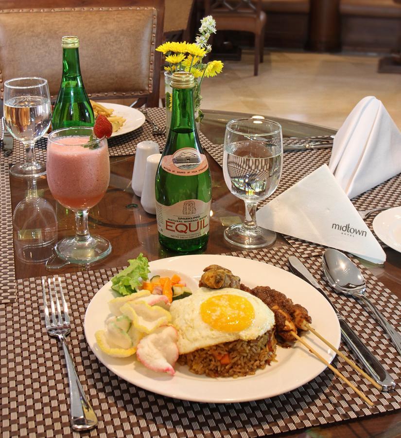 Midtown Simatupang Hotel 4*