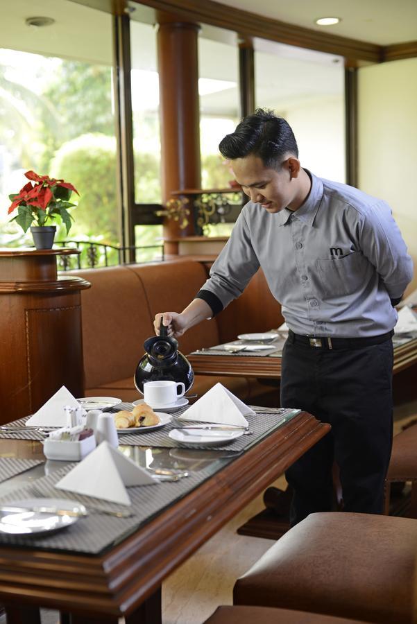 Midtown Simatupang 4*