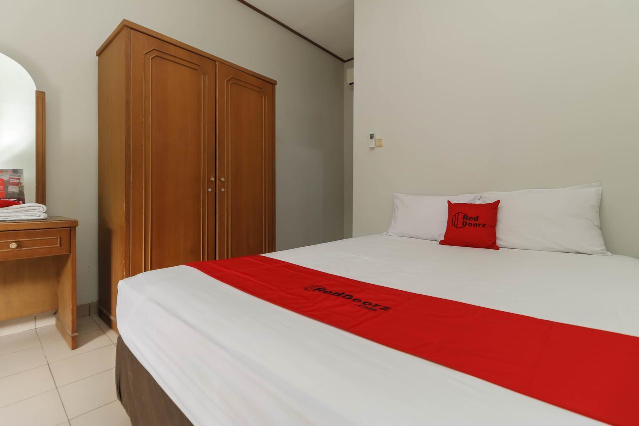 Reddoorz @ Karet Pedurenan 3 Guest house