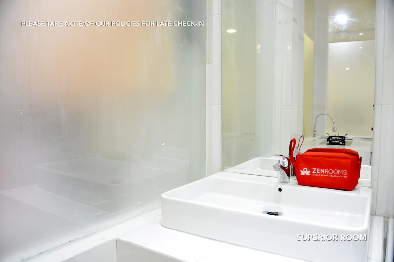 Hotel Zen Premium Kemang Timur