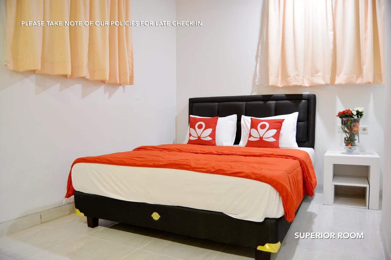 Zen Premium Kemang Timur Hotel Jakarta