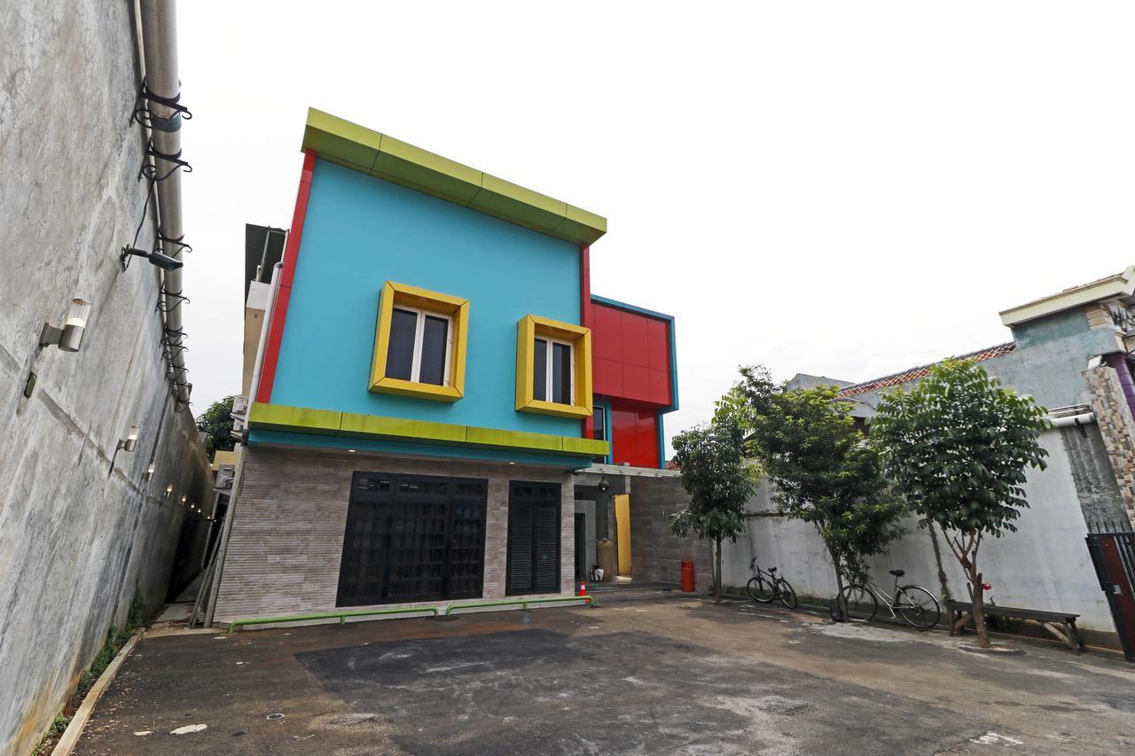 Reddoorz Near Halim Perdanakusuma 2 Rumah tetamu 3*