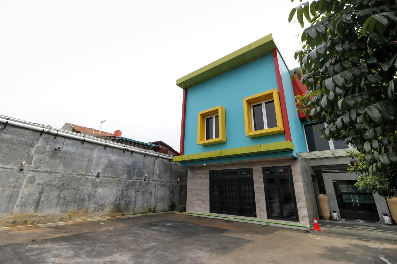 Reddoorz Near Halim Perdanakusuma 2