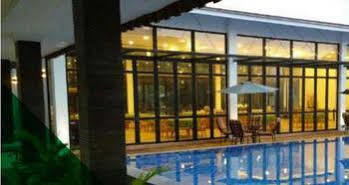 Hotel Patra Comfort 3*