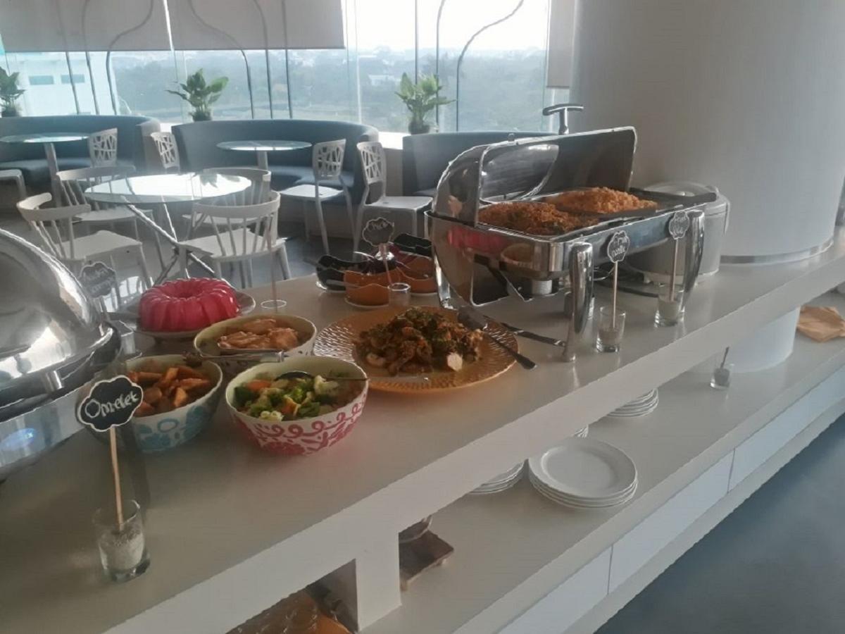 Hotel Ozone Pantai Indah Kapuk Jakarta