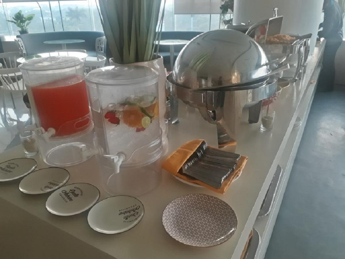 Hotel Ozone Pantai Indah Kapuk 3*