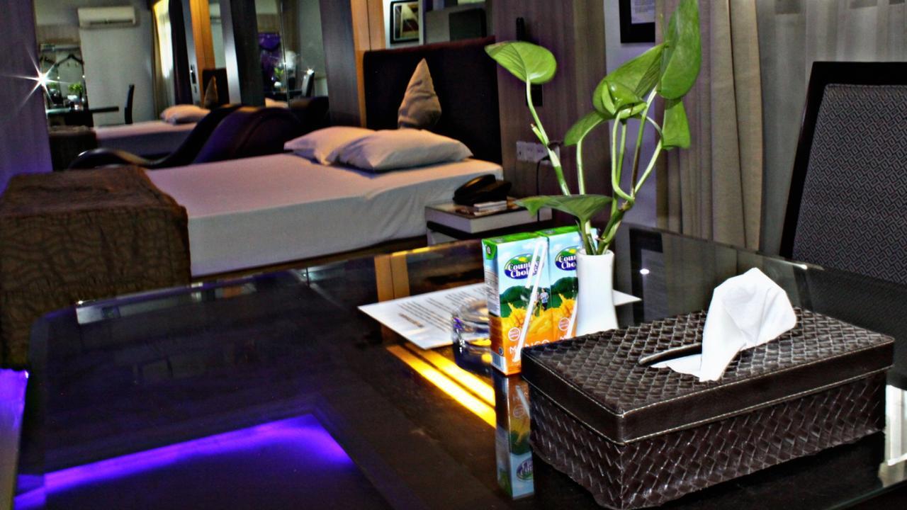 C'One Hotel Pulomas Hotel 2*