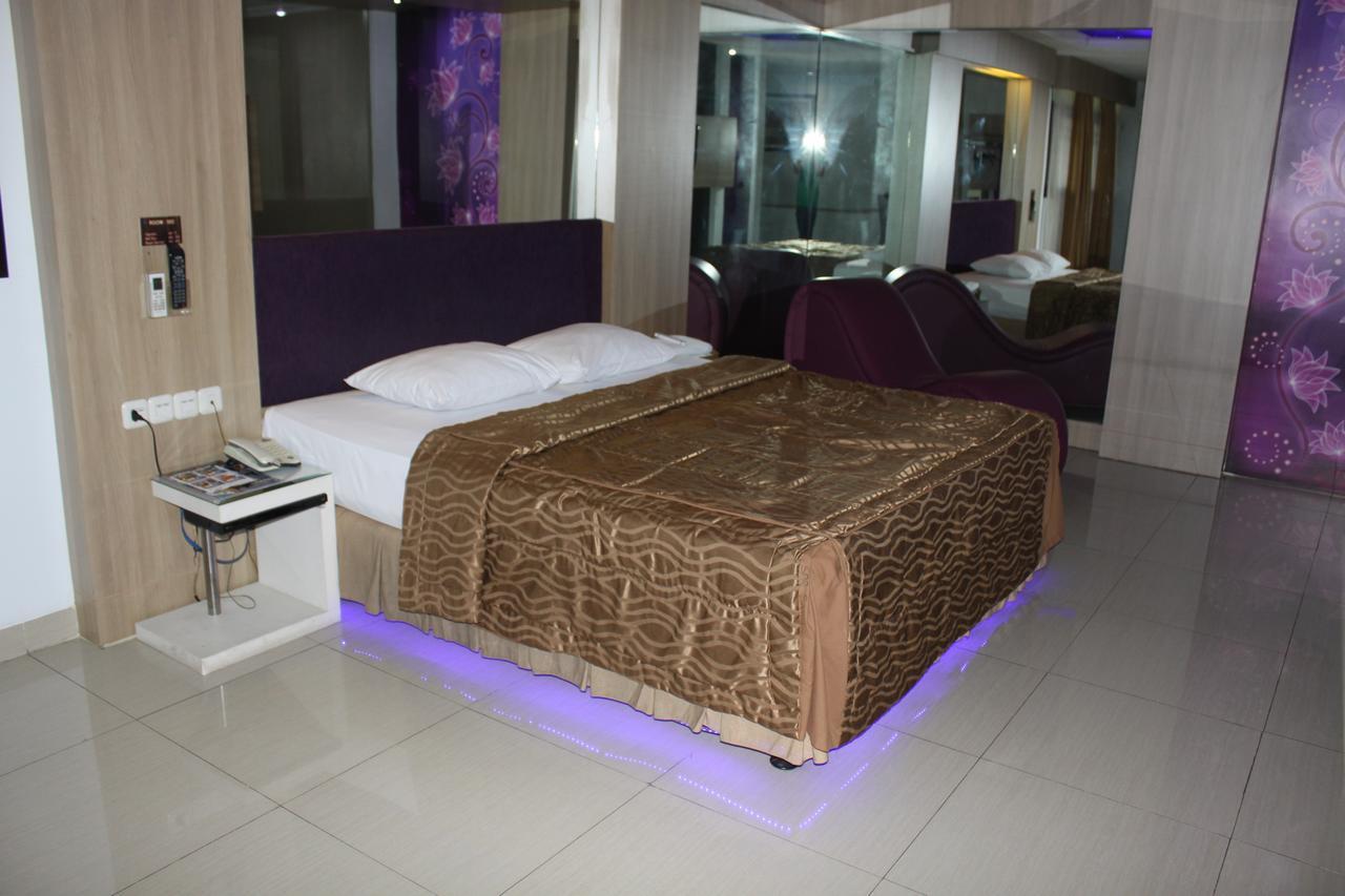Hotel C'One Hotel Pulomas 2*