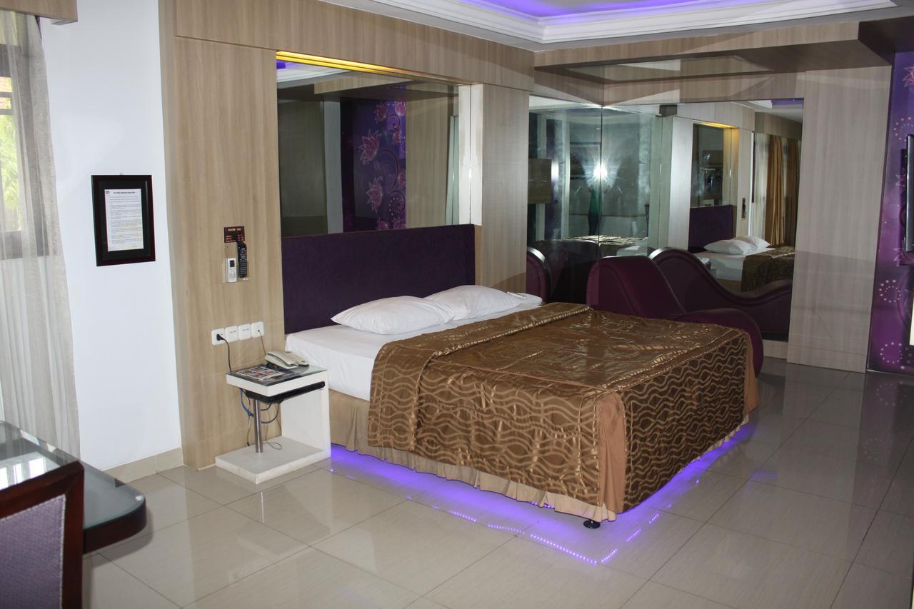 Hotel C'One Hotel Pulomas Jakarta