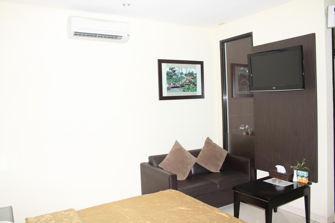 C'One Hotel Pulomas 2*