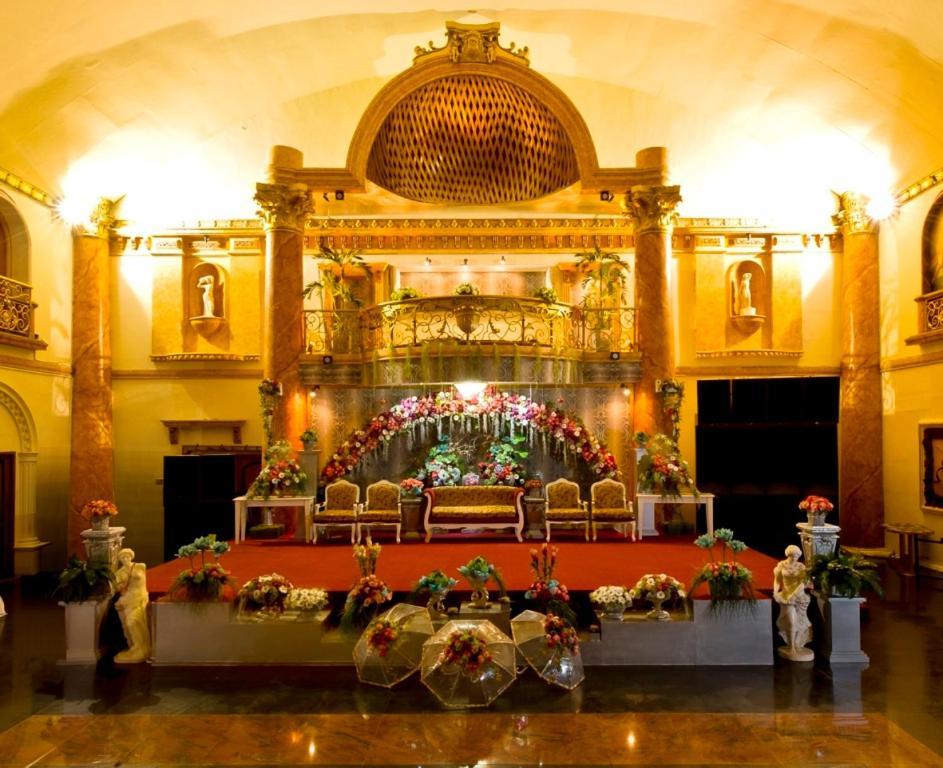 Park Nesia Royal Regal Hotel