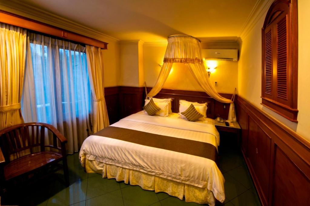 Park Nesia Royal Regal Hotel