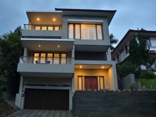 Villa Jasmine Cozy 3 Bedrooms With A Private Swimming Pool Jakarta