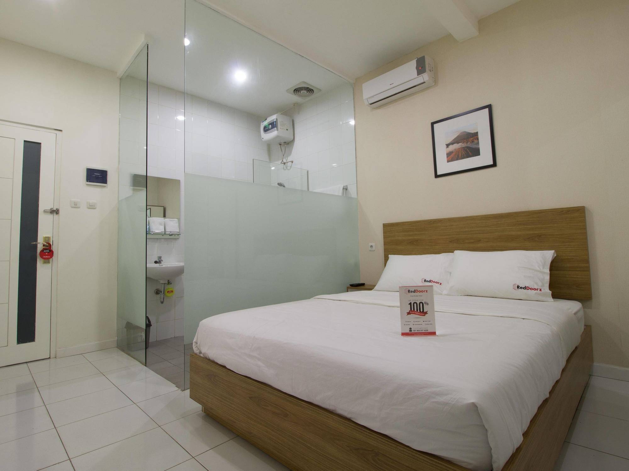 Reddoorz @ Sarinah Guest house 2*