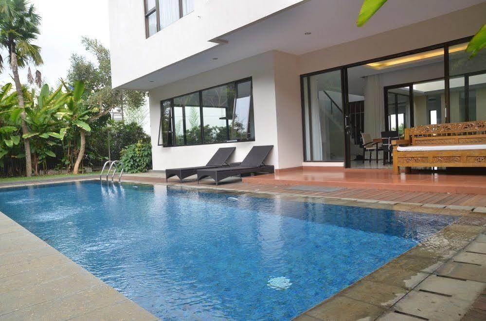 Jasmine Cozy 3 Bedrooms With A Private Swimming Pool * Jakarta