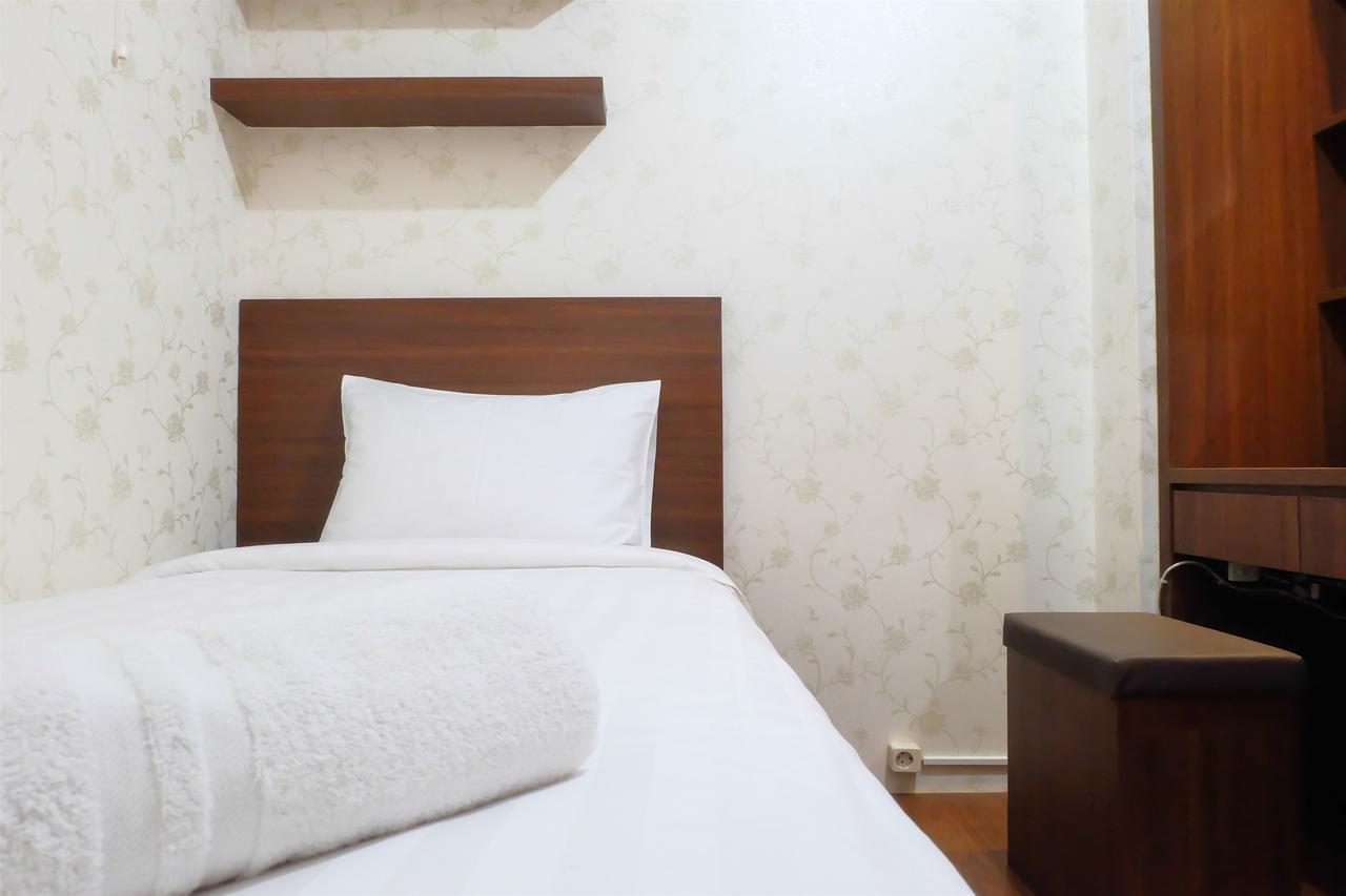Apartment 2br Modern Bassura With Direct Access To Shopping Center By Travelio