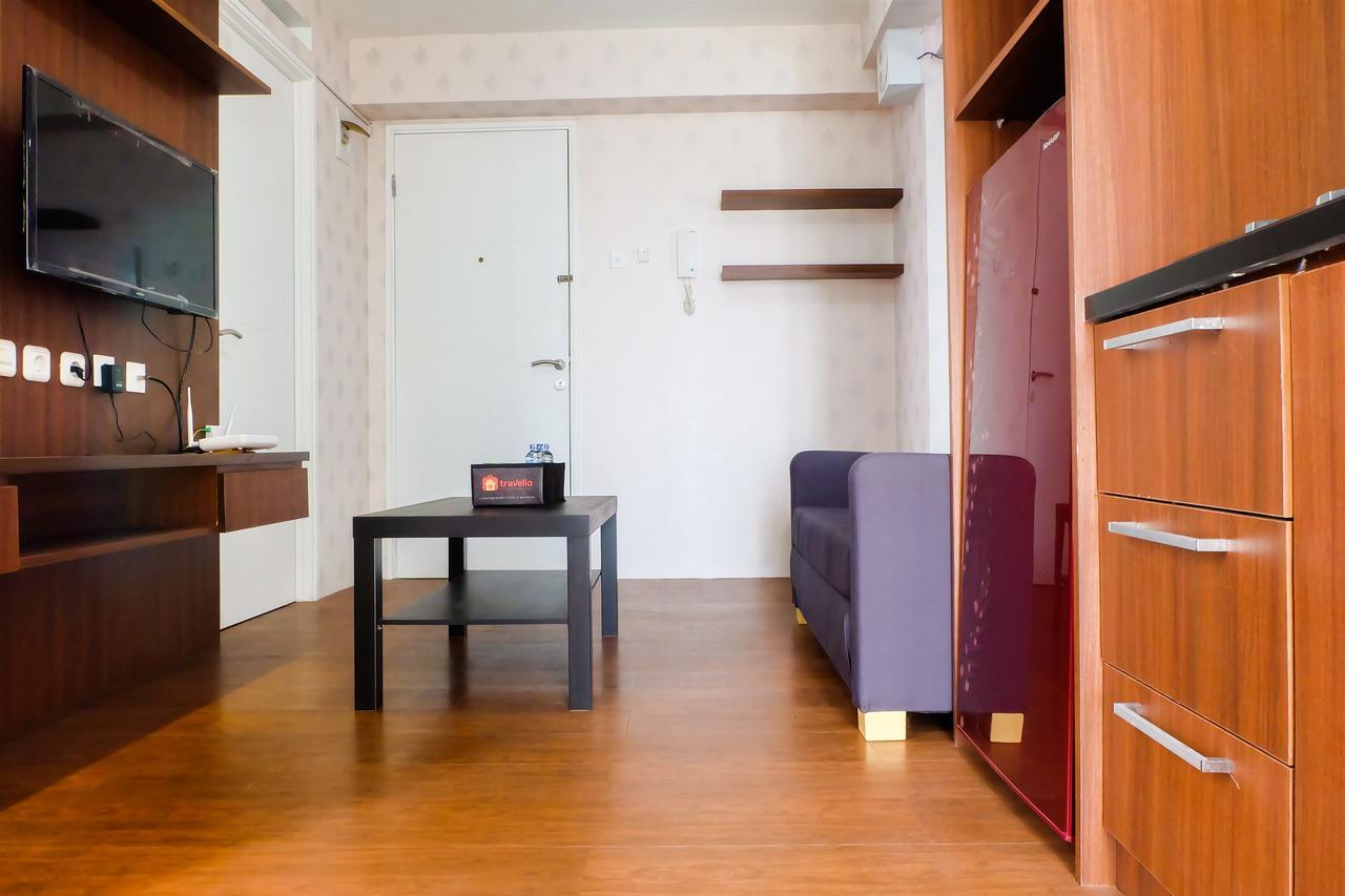 Apartment 2br Modern Bassura With Direct Access To Shopping Center By Travelio