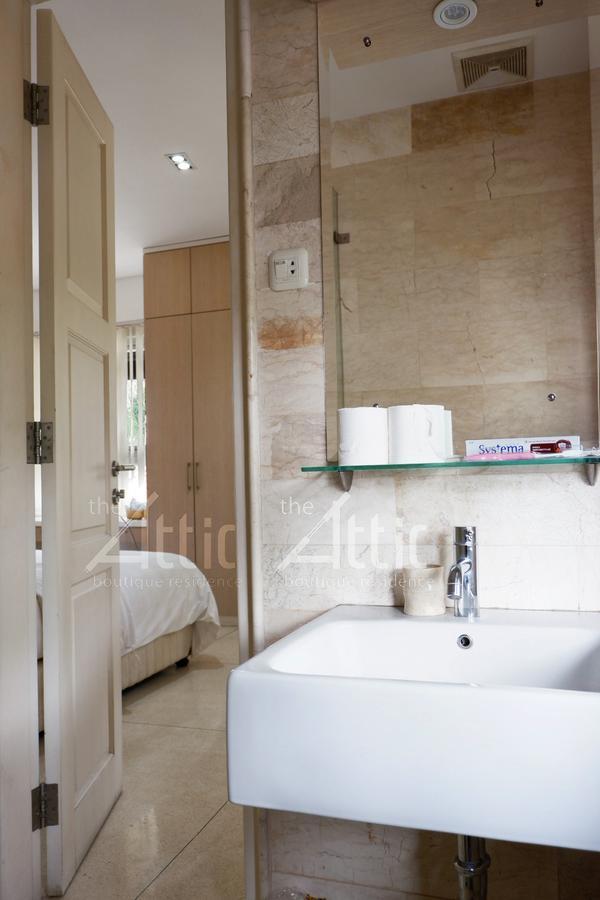 Attic 3* Jakarta